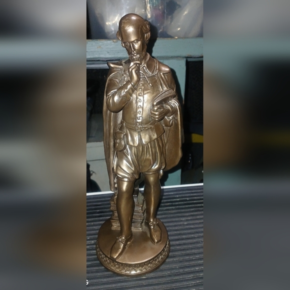 William Shakespeare bronze staue - Picture 6 of 10
